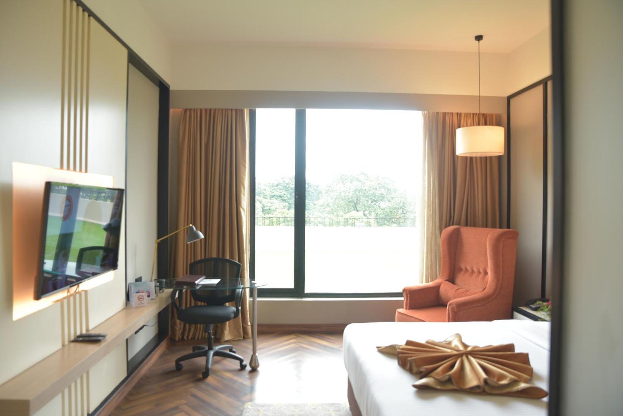 Hotel Polo Towers Agartala Exterior foto